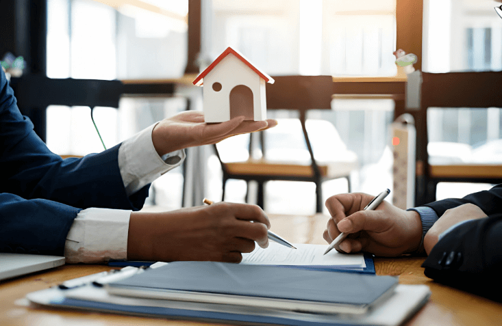 When To Hire A Lawyer For A Home Insurance Claim